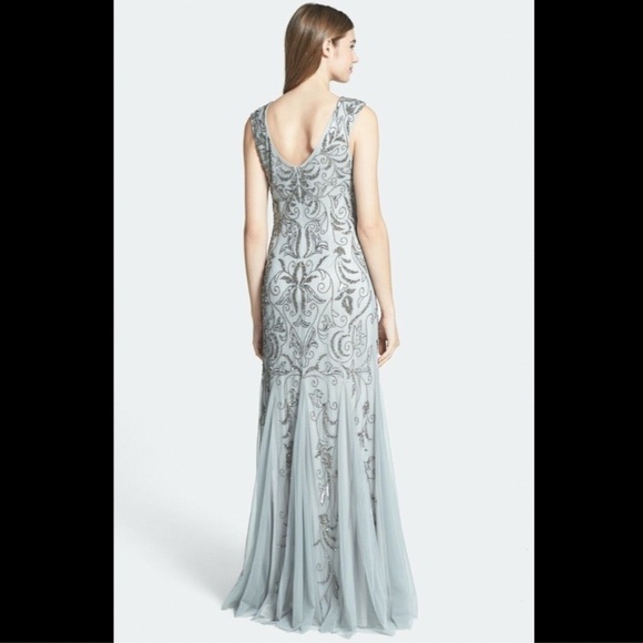 Adrianna Papell sequins and beaded gown - Picture 3 of 7